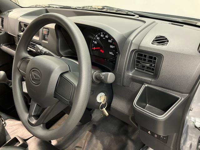 ハイゼットカーゴスペシャル衝突被害軽減システム　左右スライドドア　クリアランスソナー　オートライト　オートハイビーム（高知県）の中古車