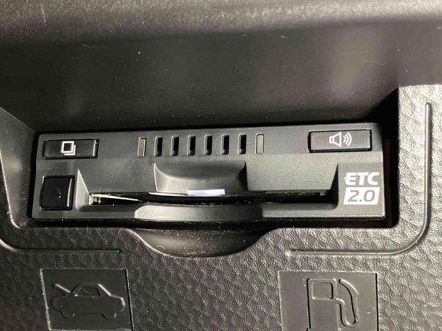 タンクカスタムＧ−Ｔ９インチナビ　ドラレコ　後方カメラ　Ｂｌｕｅｔｏｏｔｈ接続　ＥＴＣ　キーフリー　衝突被害軽減システム　左右電動スライドドア　ＬＥＤヘッドライト　オートライト（高知県）の中古車