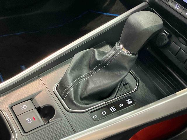 ロッキーＸ　ＨＥＶ７インチナビ　ドラレコ　全方位カメラ　ＵＳＢ入力端子　Ｂｌｕｅｔｏｏｔｈ接続　ＥＴＣ　キーフリー　衝突被害軽減システム　クリアランスソナー　ＬＥＤヘッドライト　オートライト　オートハイビーム（高知県）の中古車