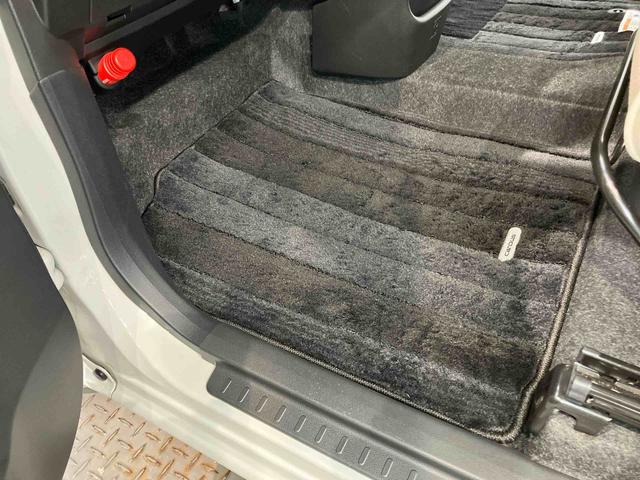 ムーヴキャンバスＧメイクアップリミテッド　ＳＡIII７インチナビ　全方位カメラ　ＵＳＢ入力端子　Ｂｌｕｅｔｏｏｔｈ接続　ＥＴＣ　キーフリー　衝突被害軽減システム　左右電動スライドドア　ＬＥＤヘッドライト　オートライト　オートハイビーム（高知県）の中古車