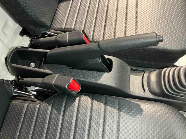 ハイゼットトラックスタンダード　４ＷＤオートライト　オートハイビーム　クリアランスソナー　衝突被害軽減システム（高知県）の中古車