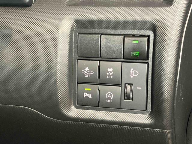 ロッキーＬ９インチナビ　ＵＳＢ入力端子　Ｂｌｕｅｔｏｏｔｈ接続　ドラレコ　後方カメラ　ＥＴＣ　ＬＥＤヘッドライト　オートライト　オートハイビーム　クリアランスソナー　キーフリー　衝突被害軽減システム（高知県）の中古車