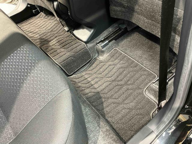 ロッキーＬ９インチナビ　ＵＳＢ入力端子　Ｂｌｕｅｔｏｏｔｈ接続　ドラレコ　後方カメラ　ＥＴＣ　ＬＥＤヘッドライト　オートライト　オートハイビーム　クリアランスソナー　キーフリー　衝突被害軽減システム（高知県）の中古車