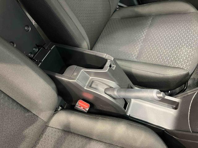 ロッキーＬ９インチナビ　ＵＳＢ入力端子　Ｂｌｕｅｔｏｏｔｈ接続　ドラレコ　後方カメラ　ＥＴＣ　ＬＥＤヘッドライト　オートライト　オートハイビーム　クリアランスソナー　キーフリー　衝突被害軽減システム（高知県）の中古車