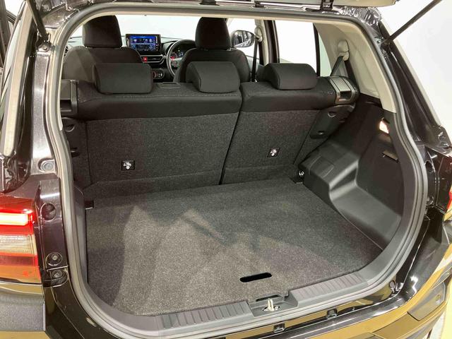 ロッキーＬ９インチナビ　ＵＳＢ入力端子　Ｂｌｕｅｔｏｏｔｈ接続　ドラレコ　後方カメラ　ＥＴＣ　ＬＥＤヘッドライト　オートライト　オートハイビーム　クリアランスソナー　キーフリー　衝突被害軽減システム（高知県）の中古車