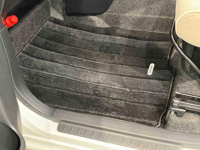 ムーヴキャンバスＧメイクアップＶＳ　ＳＡIII７インチナビ　全方位カメラ　ＵＳＢ入力端子　Ｂｌｕｅｔｏｏｔｈ接続　キーフリー　運転席シートヒーター　衝突被害軽減システム　左右電動スライドドア　ＬＥＤヘッドライト　オートライト　オートハイビーム（高知県）の中古車