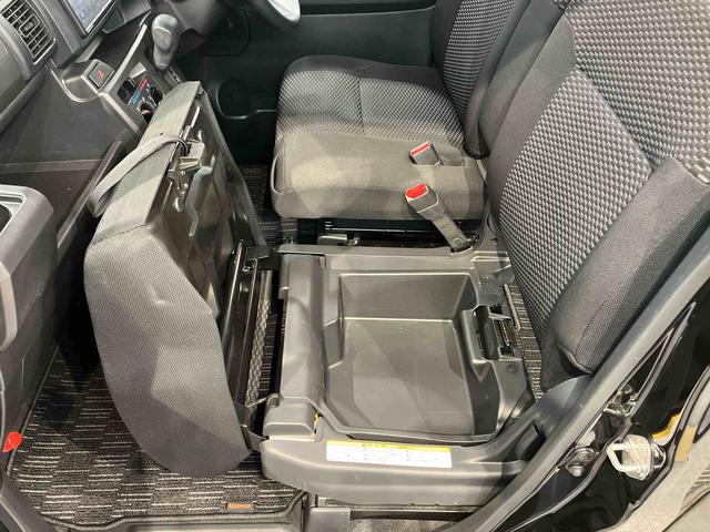 ウェイクＤ　ＳＡIII７インチナビ　ドラレコ　後方カメラ　ＵＳＢ入力端子　Ｂｌｕｅｔｏｏｔｈ接続　ＥＴＣ　衝突被害軽減システム　左右スライドドア　クリアランスソナー　オートハイビーム（高知県）の中古車