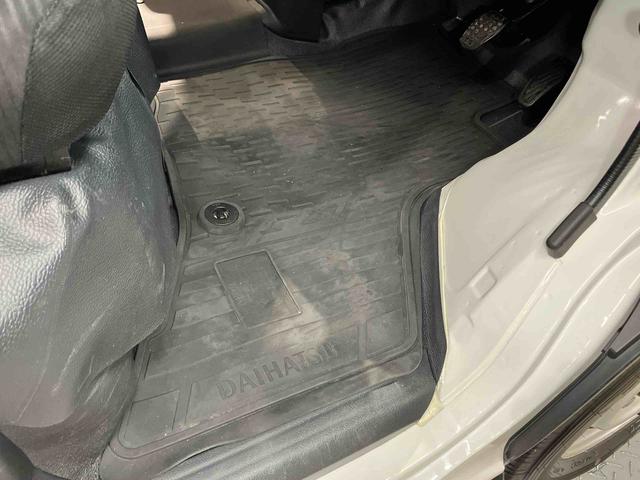 ハイゼットカーゴＤＸＣＤチューナー　Ｂｌｕｅｔｏｏｔｈ接続　ＵＳＢ入力端子　左右スライドドア　衝突被害軽減システム　オートライト　オートハイビーム　クリアランスソナー（高知県）の中古車