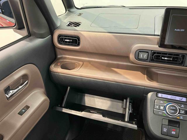 ムーヴキャンバスセオリーＧターボディスプレイオーディオ　後方カメラ　ＵＳＢ入力端子　Ｂｌｕｅｔｏｏｔｈ接続　ＥＴＣ　前席シートヒーター　衝突被害軽減システム　左右電動スライドドア　クリアランスソナー　ＬＥＤヘッドライト　オートライト（高知県）の中古車