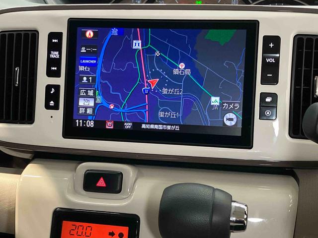 ムーヴキャンバスＧメイクアップＶＳ　ＳＡIII８インチナビ　ＵＳＢ入力端子　Ｂｌｕｅｔｏｏｔｈ接続　ＨＤＭＩ入力端子　ドラレコ　ＥＴＣ　後方カメラ　運転席シートヒーター　ＬＥＤヘッドライト　オートライト　左右電動スライドドア　衝突被害軽減システム（高知県）の中古車