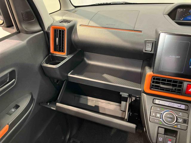 タントファンクロスターボディスプレイオーディオ　後方カメラ　ＵＳＢ入力端子　Ｂｌｕｅｔｏｏｔｈ接続　ＨＤＭＩ入力端子　前席シートヒーター　キーフリー　衝突被害軽減システム　左右電動スライドドア　クリアランスソナー（高知県）の中古車