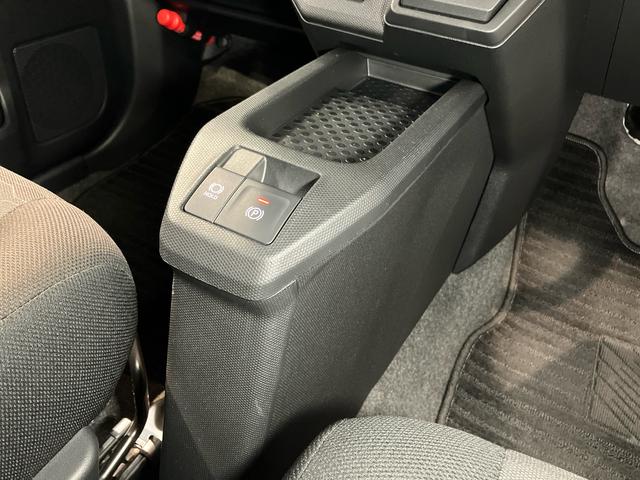 タフトＸＣＤチューナー　後方カメラ　キーフリー　衝突被害軽減システム　クリアランスソナー　ＬＥＤヘッドライト　オートライト　オートハイビーム（高知県）の中古車