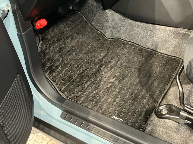 タフトＸＣＤチューナー　後方カメラ　キーフリー　衝突被害軽減システム　クリアランスソナー　ＬＥＤヘッドライト　オートライト　オートハイビーム（高知県）の中古車