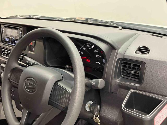 ハイゼットカーゴＤＸＣＤチューナー　ＵＳＢ入力端子　Ｂｌｕｅｔｏｏｔｈ接続　衝突被害軽減システム　左右スライドドア　クリアランスソナー　オートライト　オートハイビーム（高知県）の中古車