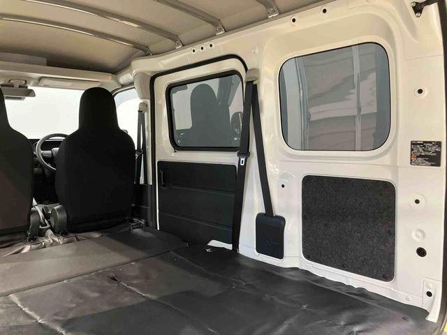 ハイゼットカーゴＤＸＣＤチューナー　ＵＳＢ入力端子　Ｂｌｕｅｔｏｏｔｈ接続　衝突被害軽減システム　左右スライドドア　クリアランスソナー　オートライト　オートハイビーム（高知県）の中古車