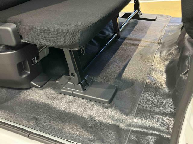 ハイゼットカーゴＤＸＣＤチューナー　衝突被害軽減システム　左右スライドドア　クリアランスソナー　オートライト　オートハイビーム（高知県）の中古車