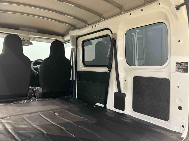 ハイゼットカーゴＤＸＣＤチューナー　衝突被害軽減システム　左右スライドドア　クリアランスソナー　オートライト　オートハイビーム（高知県）の中古車