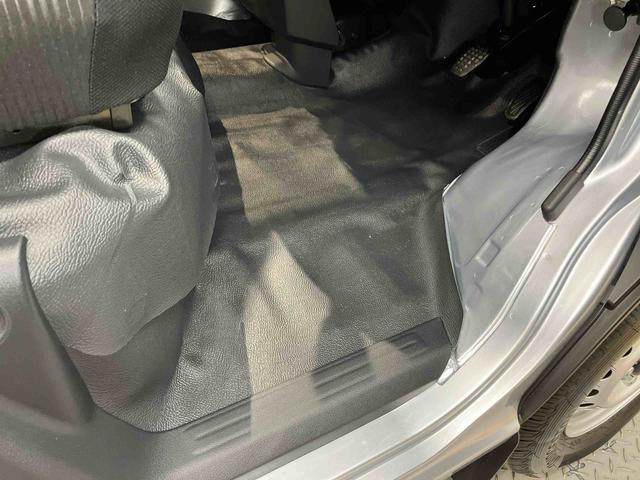 ハイゼットカーゴＤＸ衝突被害軽減システム　左右スライドドア　クリアランスソナー　ＬＥＤヘッドライト　オートライト　オートハイビーム（高知県）の中古車