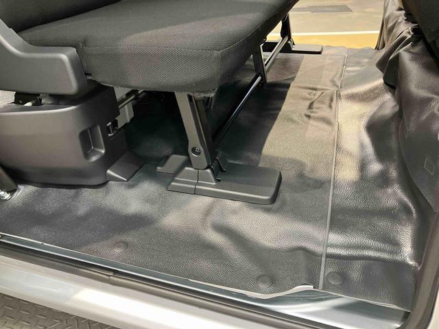 ハイゼットカーゴＤＸ衝突被害軽減システム　左右スライドドア　クリアランスソナー　ＬＥＤヘッドライト　オートライト　オートハイビーム（高知県）の中古車