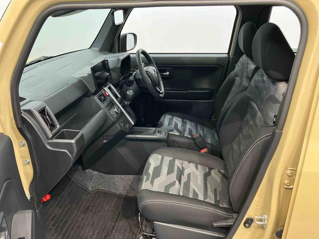 タフトＧ　ダーククロムベンチャーディスプレイオーディオ　後方カメラ　ＵＳＢ入力端子　Ｂｌｕｅｔｏｏｔｈ接続　ＨＤＭＩ入力端子　前席シートヒーター　キーフリー　衝突被害軽減システム　クリアランスソナー　ＬＥＤヘッドライト　オートライト（高知県）の中古車