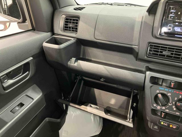 ハイゼットカーゴＤＸＣＤチューナー　ＵＳＢ入力端子　Ｂｌｕｅｔｏｏｔｈ接続　衝突被害軽減システム　左右スライドドア　クリアランスソナー　オートライト　オートハイビーム（高知県）の中古車