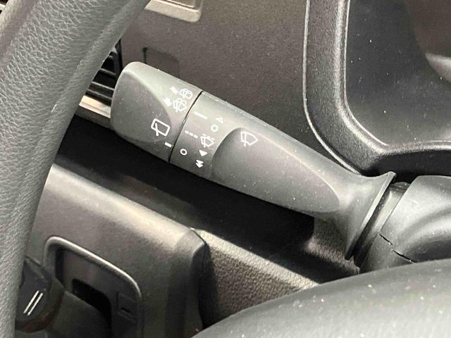 ハイゼットカーゴＤＸＣＤチューナー　ＵＳＢ入力端子　Ｂｌｕｅｔｏｏｔｈ接続　衝突被害軽減システム　左右スライドドア　クリアランスソナー　オートライト　オートハイビーム（高知県）の中古車