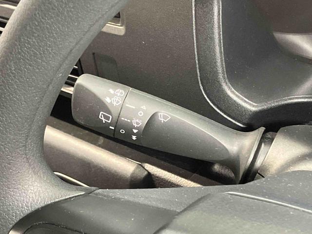 ハイゼットカーゴＤＸＣＤチューナー　ＵＳＢ入力端子　Ｂｌｕｅｔｏｏｔｈ接続　衝突被害軽減システム　左右スライドドア　クリアランスソナー　オートライト　オートハイビーム（高知県）の中古車