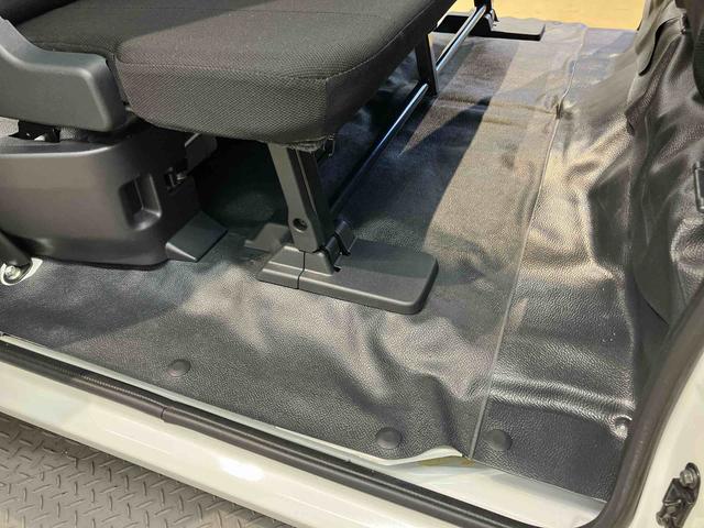 ハイゼットカーゴＤＸＣＤチューナー　ＵＳＢ入力端子　Ｂｌｕｅｔｏｏｔｈ接続　衝突被害軽減システム　左右スライドドア　クリアランスソナー　オートライト　オートハイビーム（高知県）の中古車