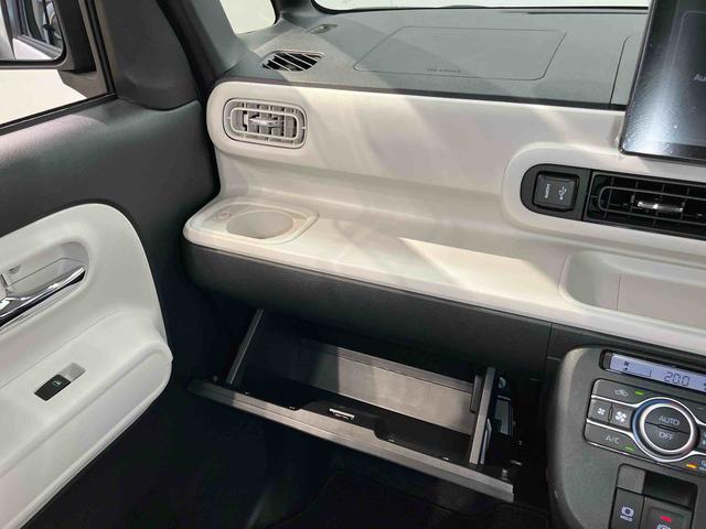 ムーヴキャンバスストライプスＧディスプレイオーディオ　後方カメラ　ＵＳＢ入力端子　Ｂｌｕｅｔｏｏｔｈ接続　ＨＤＭＩ入力端子　前席シートヒーター　キーフリー　衝突被害軽減システム　左右電動スライドドア　クリアランスソナー（高知県）の中古車