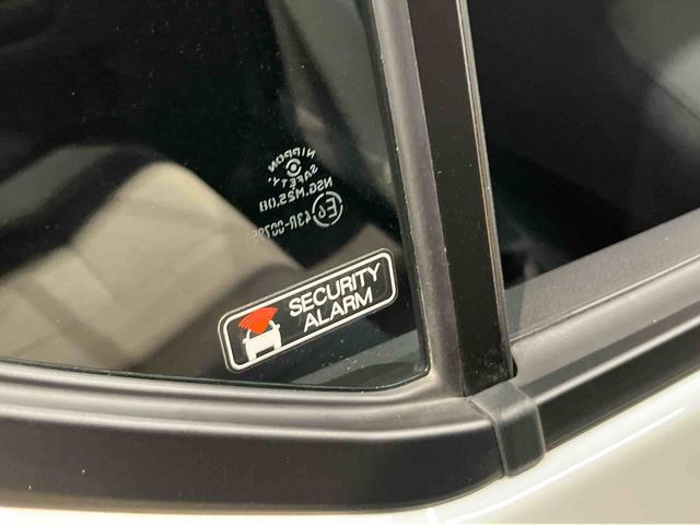 ミライースＬ　ＳＡIII衝突被害軽減システム　オートハイビーム　オートライト　クリアランスソナー（高知県）の中古車