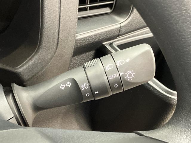 ハイゼットカーゴＤＸ衝突被害軽減システム　左右スライドドア　クリアランスソナー　ＬＥＤヘッドライト　オートライト　オートハイビーム（高知県）の中古車