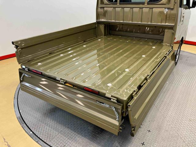 ハイゼットトラックジャンボエクストラ　４ＷＤＬＥＤヘッドライト　オートライト　オートハイビーム　クリアランスソナー　衝突被害軽減システム　キーフリー　荷台作業灯（高知県）の中古車