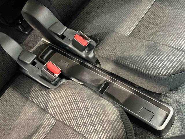 ハイゼットカーゴデッキバンＧ　４ＷＤ衝突被害軽減システム　左右スライドドア　クリアランスソナー　オートライト　オートハイビーム　キーフリー（高知県）の中古車