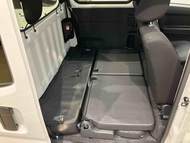 ハイゼットカーゴデッキバンＧ　４ＷＤ衝突被害軽減システム　左右スライドドア　クリアランスソナー　オートライト　オートハイビーム　キーフリー（高知県）の中古車