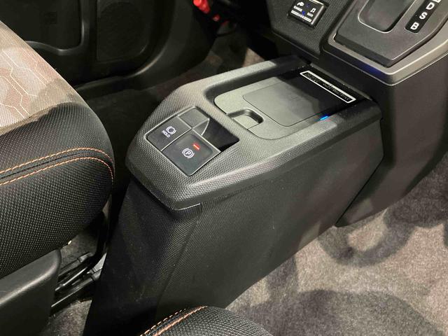 タフトＧ９インチナビ　ドラレコ　後方カメラ　ＵＳＢ入力端子　Ｂｌｕｅｔｏｏｔｈ接続　前席シートヒーター　キーフリー　衝突被害軽減システム　クリアランスソナー　ＬＥＤヘッドライト　オートライト　オートハイビーム（高知県）の中古車