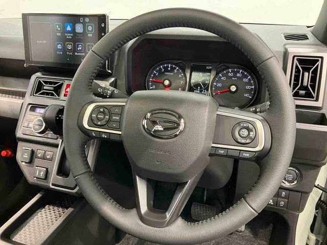 タフトＧ　ダーククロムベンチャーディスプレイオーディオ　後方カメラ　ＵＳＢ入力端子　Ｂｌｕｅｔｏｏｔｈ接続　ＨＤＭＩ入力端子　キーフリー　前席シートヒーター　衝突被害軽減システム　クリアランスソナー　ＬＥＤヘッドライト　オートライト（高知県）の中古車