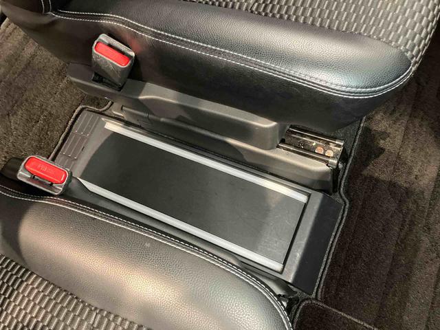 トールカスタムＧ９インチナビ　ドラレコ　全方位カメラ　ＵＳＢ入力端子　Ｂｌｕｅｔｏｏｔｈ接続　ＥＴＣ　前席シートヒーター　キーフリー　衝突被害軽減システム　左右電動スライドドア　クリアランスソナー　ＬＥＤヘッドライト（高知県）の中古車