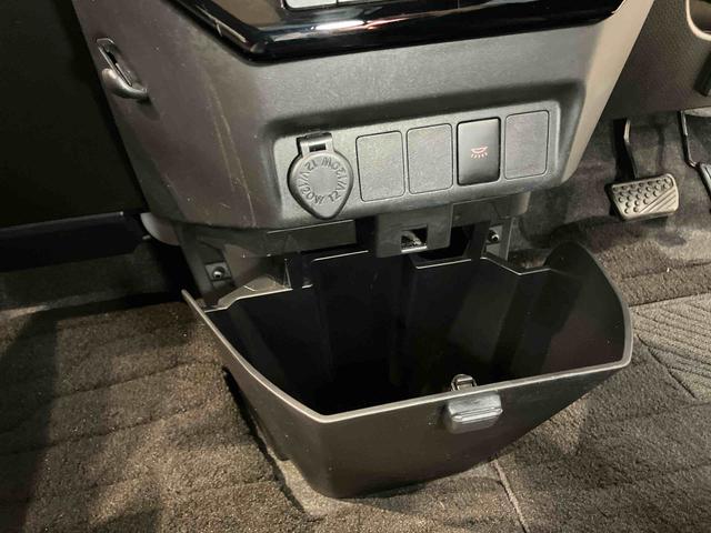 トールカスタムＧ７インチナビ　ドラレコ　全方位カメラ　ＵＳＢ入力端子　Ｂｌｕｅｔｏｏｔｈ接続　ＥＴＣ　キーフリー　衝突被害軽減システム　左右電動スライドドア　クリアランスソナー　ＬＥＤヘッドライト　オートライト（高知県）の中古車