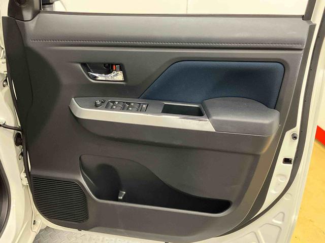 トールカスタムＧ７インチナビ　ドラレコ　全方位カメラ　ＵＳＢ入力端子　Ｂｌｕｅｔｏｏｔｈ接続　ＥＴＣ　キーフリー　衝突被害軽減システム　左右電動スライドドア　クリアランスソナー　ＬＥＤヘッドライト　オートライト（高知県）の中古車