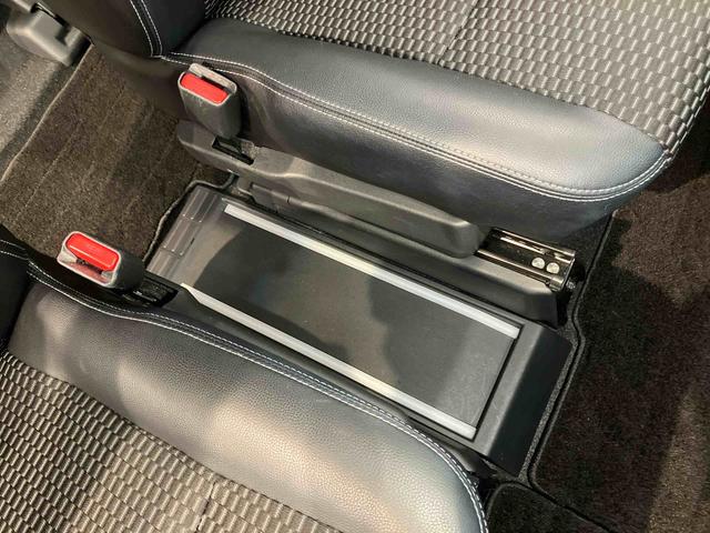 トールカスタムＧ７インチナビ　ドラレコ　全方位カメラ　ＵＳＢ入力端子　Ｂｌｕｅｔｏｏｔｈ接続　ＥＴＣ　キーフリー　衝突被害軽減システム　左右電動スライドドア　クリアランスソナー　ＬＥＤヘッドライト　オートライト（高知県）の中古車