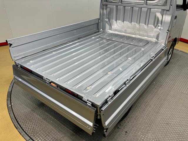 ハイゼットトラックスタンダード　農用スペシャル　４ＷＤ衝突被害軽減システム　クリアランスソナー　オートライト　オートハイビーム　デフロック　荷台作業灯（高知県）の中古車