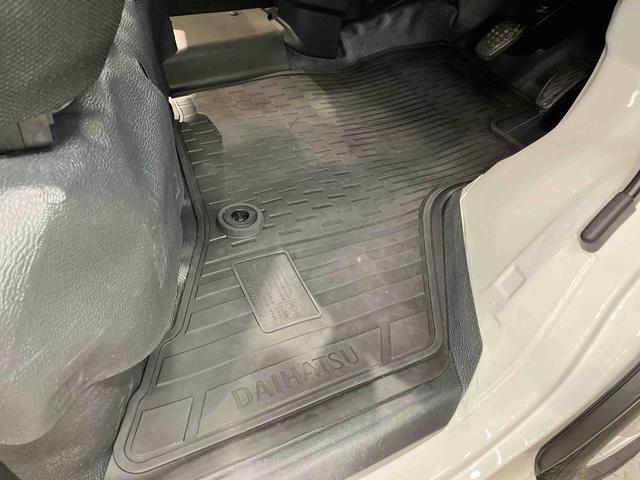 ハイゼットカーゴＤＸＣＤチューナー　Ｂｌｕｅｔｏｏｔｈ接続　ＵＳＢ入力端子　衝突被害軽減システム　左右スライドドア　オートハイビーム　オートライト　クリアランスソナー（高知県）の中古車