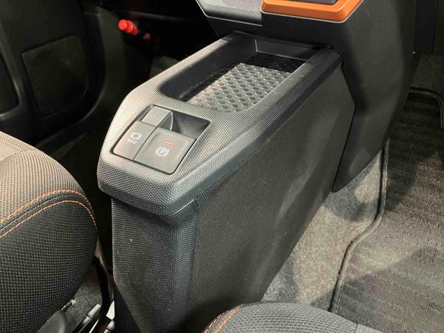 タフトＧディスプレイオーディオ　ドラレコ　後方カメラ　ＵＳＢ入力端子　Ｂｌｕｅｔｏｏｔｈ接続　前席シートヒーター　キーフリー　衝突被害軽減システム　クリアランスソナー　ＬＥＤヘッドライト　オートライト（高知県）の中古車