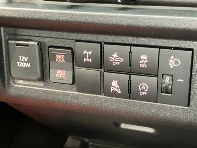 ハイゼットトラックスタンダード　農用スペシャル　４ＷＤデフロック　荷台作業灯　クリアランスソナー　オートライト　オートハイビーム　衝突被害軽減システム（高知県）の中古車