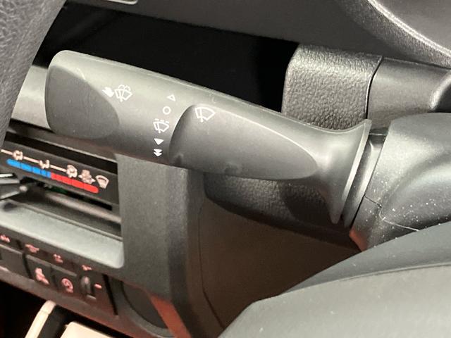 ハイゼットトラックスタンダード　農用スペシャル　４ＷＤデフロック　荷台作業灯　クリアランスソナー　オートライト　オートハイビーム　衝突被害軽減システム（高知県）の中古車