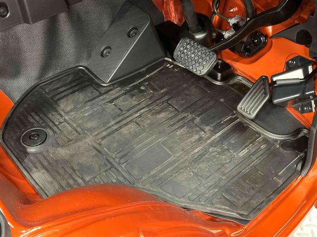 ハイゼットトラックスタンダード　農用スペシャル　４ＷＤデフロック　荷台作業灯　クリアランスソナー　オートライト　オートハイビーム　衝突被害軽減システム（高知県）の中古車