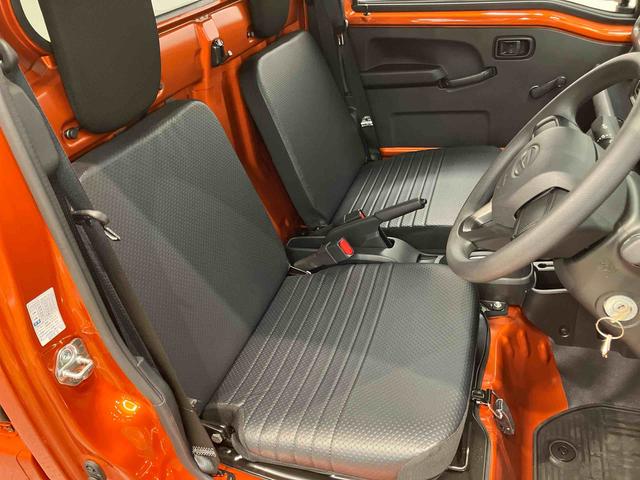 ハイゼットトラックスタンダード　農用スペシャル　４ＷＤデフロック　荷台作業灯　クリアランスソナー　オートライト　オートハイビーム　衝突被害軽減システム（高知県）の中古車