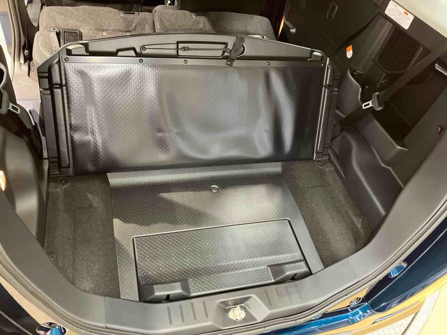 トールカスタムＧ９インチディスプレイオーディオ　後方カメラ　ＵＳＢ　Ｂｌｕｅｔｏｏｔｈ　クルーズコントロール　キーフリー　両側電動スライドドア　クリアランスソナー　ＬＥＤヘッドライト　オートライト　オートハイビーム（高知県）の中古車