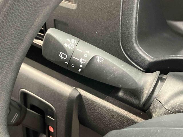 ハイゼットカーゴＤＸＣＤチューナー　ＵＳＢ入力端子　Ｂｌｕｅｔｏｏｔｈ接続　クリアランスソナー　オートライト　衝突被害軽減システム（高知県）の中古車