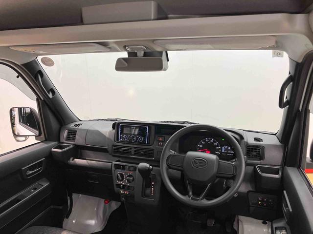 ハイゼットカーゴ 中古車 ＤＸＣＤチューナー　Ｂｌｕｅｔｏｏｔｈ　ＵＳＢ　クリアランスソナー　衝突被害軽減システム　両側スライドドアオートライト　オートハイビーム